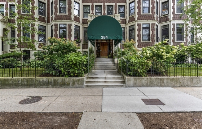 2 beds, 1 bath, 1,125 sqft, $3,195, Unit 4