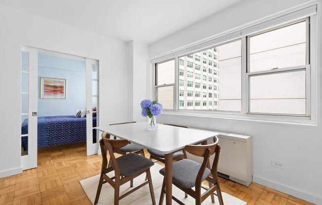 100 W 57 ST