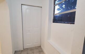 280 NW 33rd St Unit 2