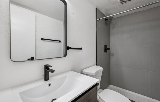 2 beds, 2 baths, 890 sqft, $1,549, Unit 229