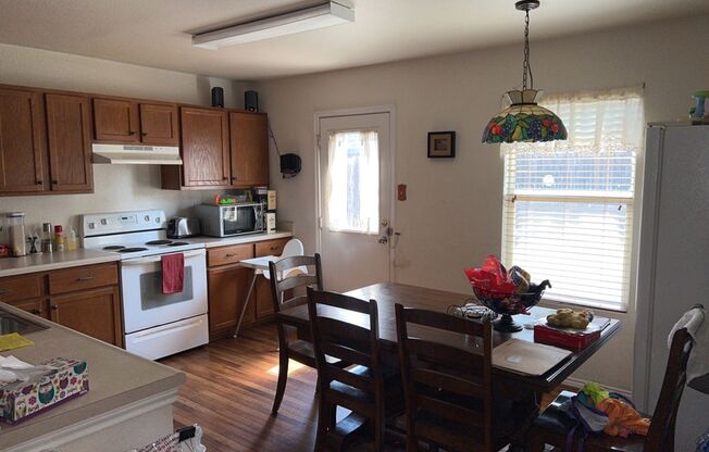 3 beds, 2 baths, $1,795