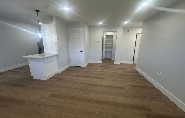 1 bed, 1 bath, $1,650, Unit 306