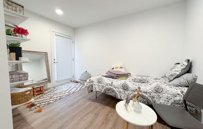 Studio, 1 bath, 186 sqft, $1,150, Unit 227