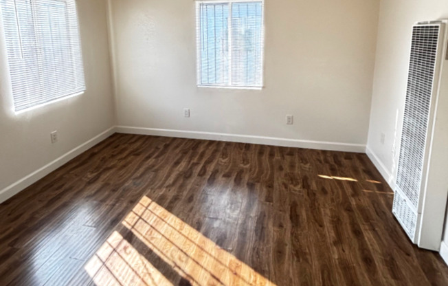 1 bed, 1 bath, $1,995, Unit 4420 1/2