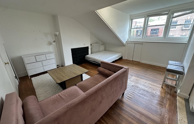 109 Charles Street 5