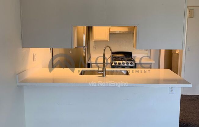 2 beds, 2 baths, 846 sqft, $995, Unit 274