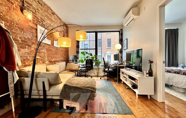 72 Willoughby St.