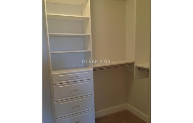 2 beds, 2 baths, $2,400, Unit Unit 3005