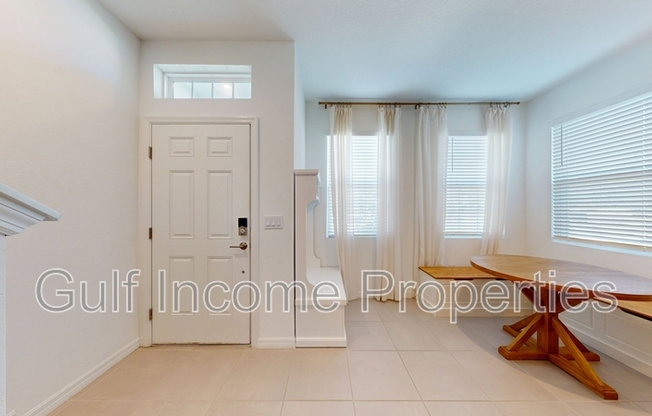 6361 FAIRMONT LN