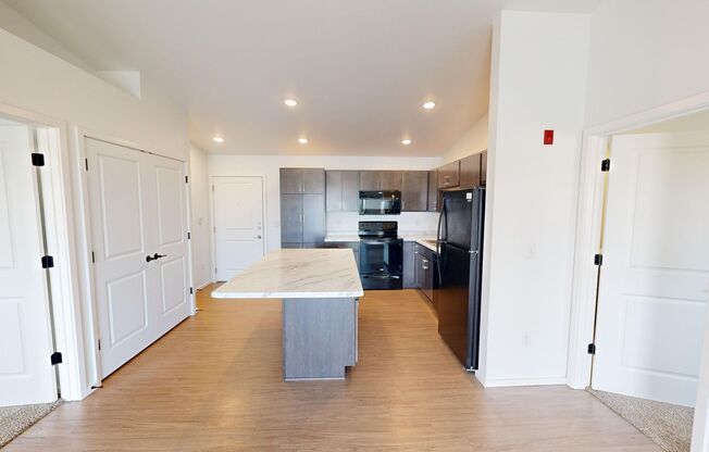2 beds, 2 baths, 912 sqft, $1,409, Unit 1244-12