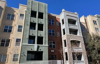 Available NOW!-2 Bedroom Unit in Manhattan Guard Gated Community!