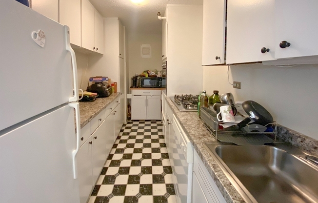 2 beds, 2 baths, 1,080 sqft, $5,000, Unit 26E