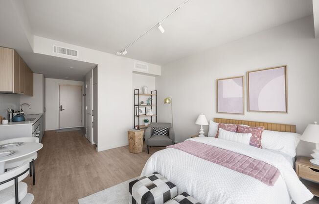 Studio, 1 bath, 366 sqft, $2,905, Unit 415