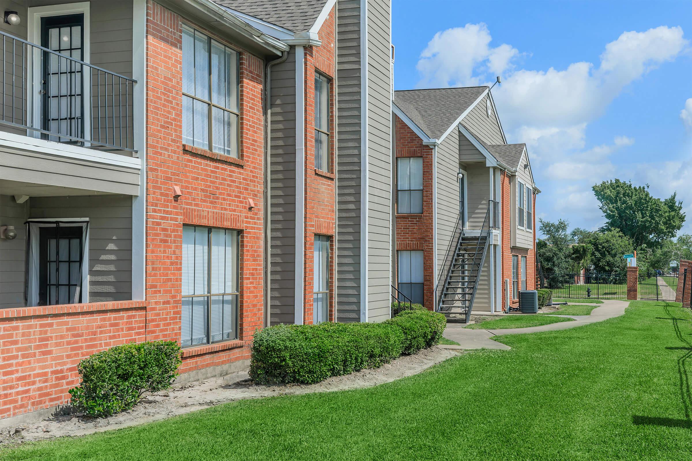 Hunters Creek - Apartment Living in Houston, TX