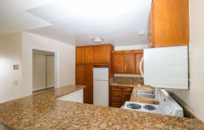 1 bed, 1 bath, 627 sqft, $2,195, Unit 31