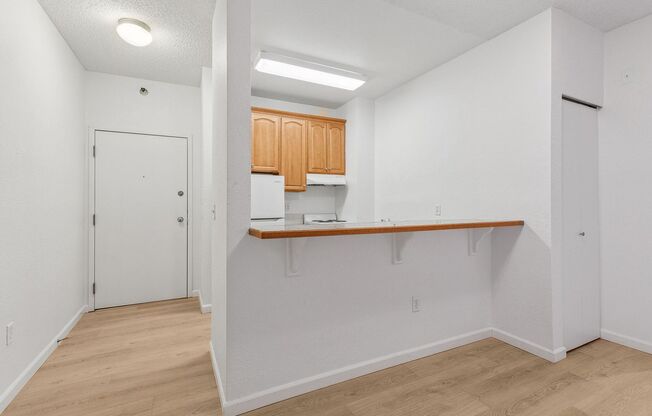 Studio, 1 bath, 360 sqft, $1,188, Unit 205