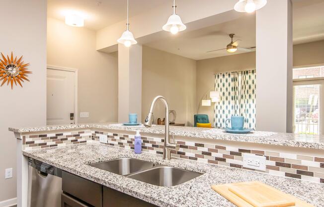 2 beds, 2 baths, 1,170 sqft, $1,570