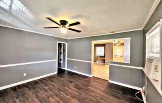 3 beds, 1.5 baths, $1,295