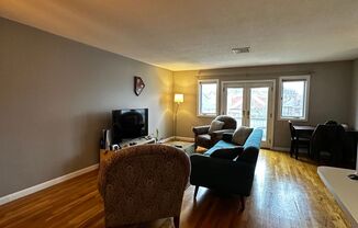 2 beds, 2 baths, $3,500, Unit #1F