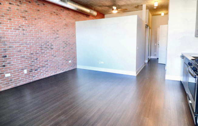 41 W POLK ST