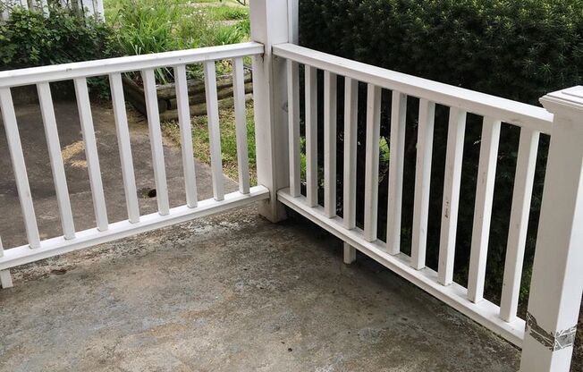 Charming 3 Bedroom/2 Bath Townhome in Baltimore, MD!