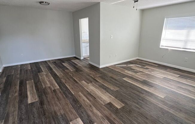 2 beds, 1.5 baths, 800 sqft, $1,595, Unit 231