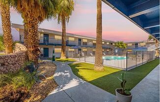 2 beds, 1 bath, $999, Unit 87