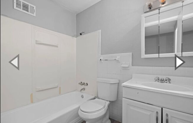 2 beds, 1.5 baths, 830 sqft, $1,300, Unit 9631 Muriel Ave