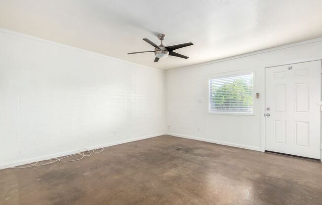 1722 E OCOTILLO RD 