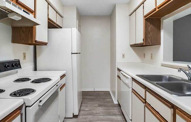 Efficient Appliances In Kitchen at Newport Colony Apartment Homes, Casselberry, FL