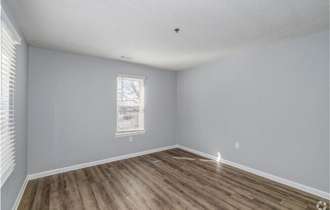 2 beds, 1 bath, 835 sqft, $1,200, Unit 2338E