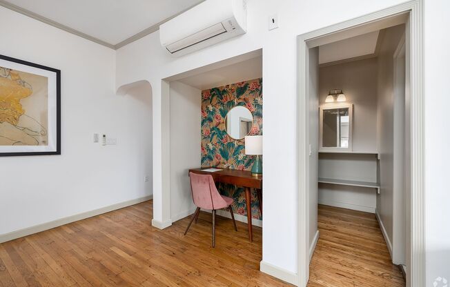 Studio, 1 bath, 498 sqft, $2,150, Unit 406FS