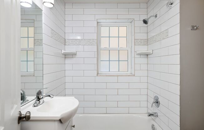2 beds, 1 bath, 1,450 sqft, $1,675, Unit 3