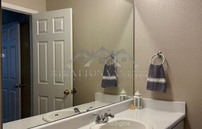 2 beds, 2 baths, 995 sqft, $1,495, Unit 3095