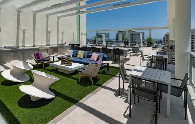 Outdoor Lounge Apartment Fort Lauderdale