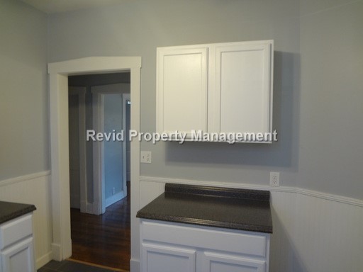 2 beds, 1 bath, 750 sqft, $775, Unit 144 # 04