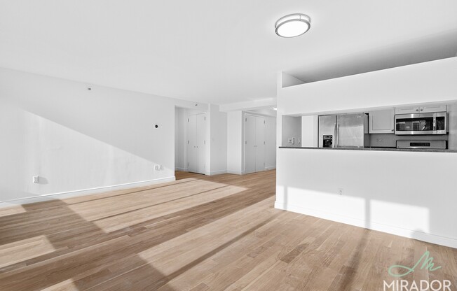 1 bed, 1 bath, $6,400, Unit 611