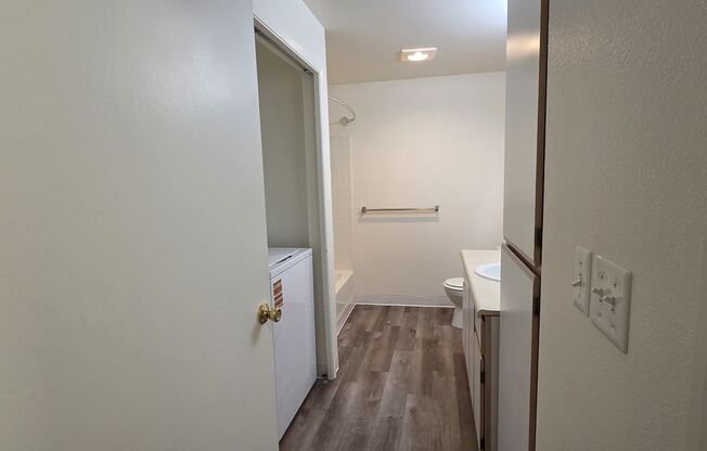 #176 MINTO PARK APARTMENTS