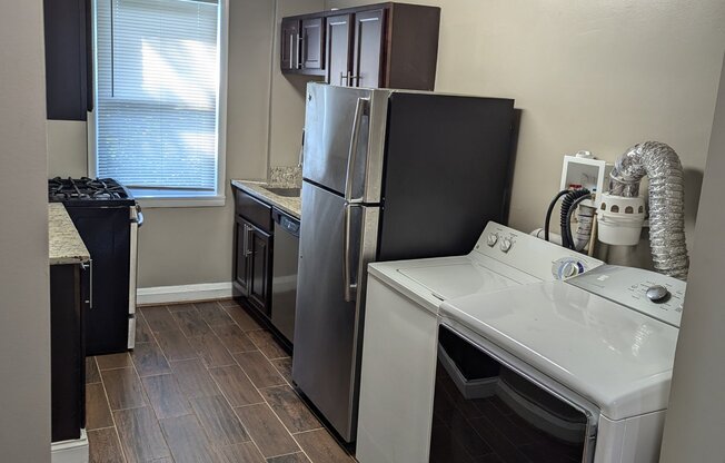 1 BALLMAN CT