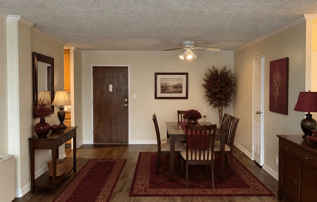 2 beds, 1 bath, 900 sqft, $1,349, Unit 301