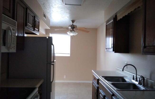 Charter Oaks I Apartments
