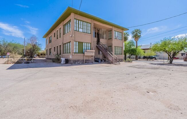 705 E. University Blvd. ( 701, 703, 705, 707 )