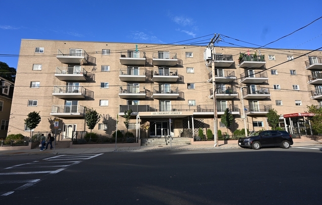 Studio, 1 bath, 491 sqft, $2,600, Unit 419