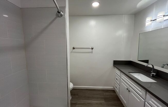 Studio, 1 bath, 650 sqft, $1,848, Unit 105