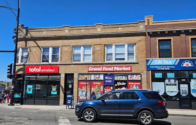 3962-3966 W Grand
