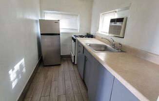 1 bed, 1 bath, 340 sqft, $750, Unit 1437 Back