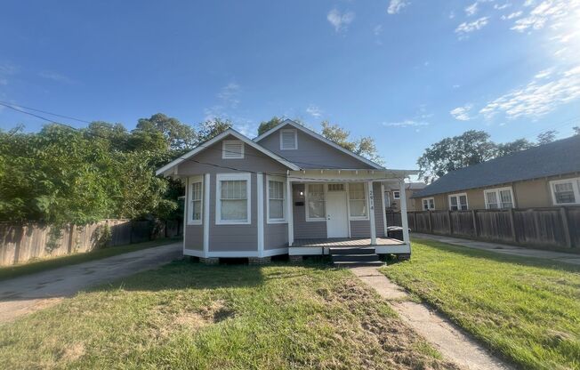 3 bedroom, 2 bathroom home located in Baton Rouge, LA.