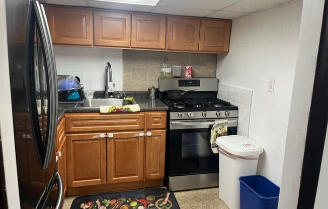 39 VAN NESS PL