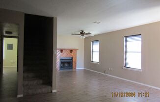 3 beds, 1.5 baths, $995