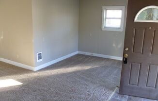 2 beds, 1 bath, $1,225